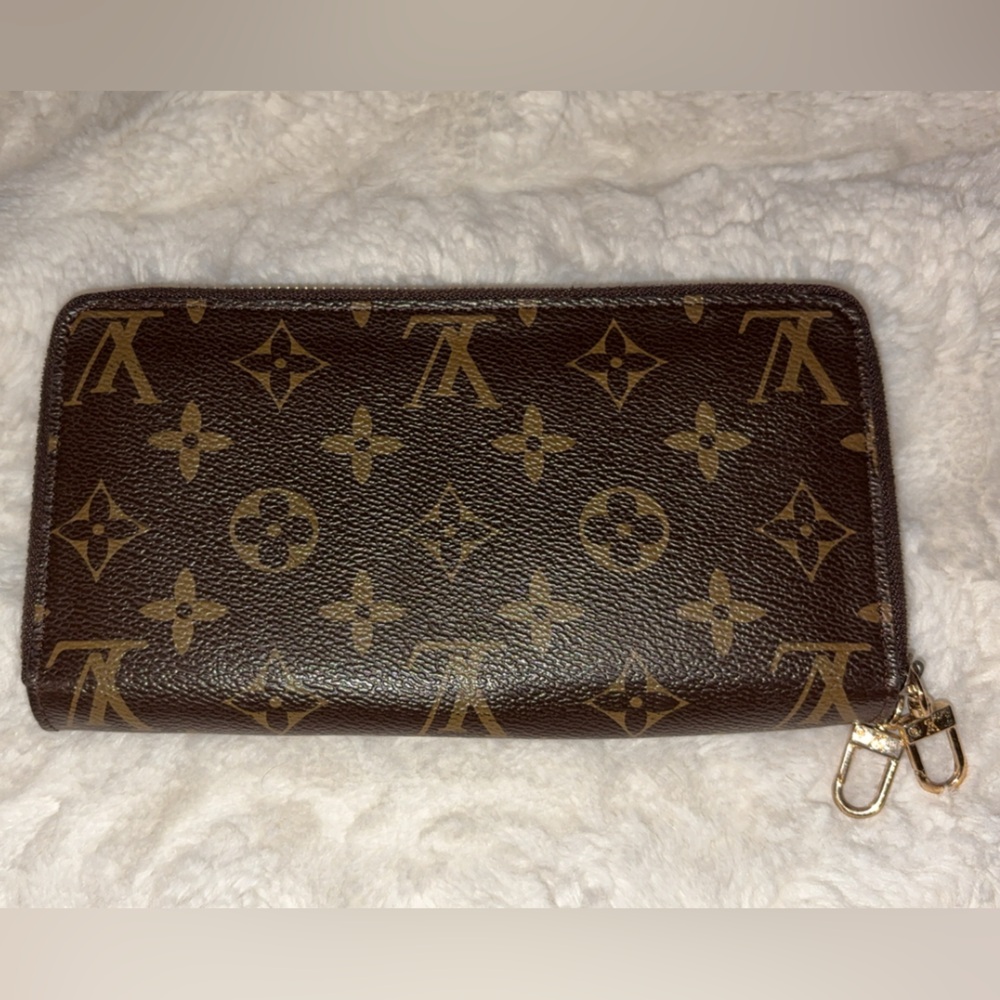 Brown Zipper Wallet